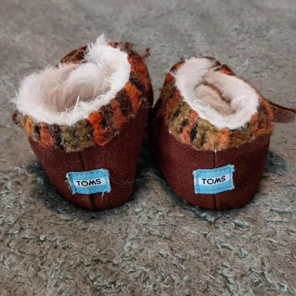 Toms Baby‎ Moccasin Fur Lined Booties